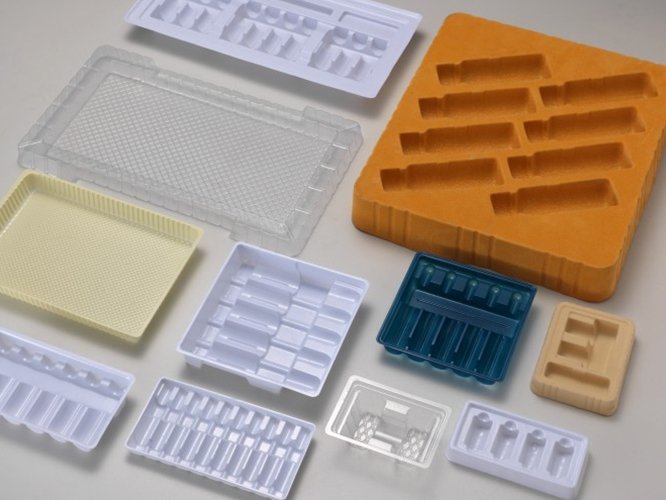 Application Preformedplastic tray is also called plastic inner bracket. Plastic rigid sheets aremade into special groove plastic by suction forming technology. The product isplaced in the groove to be well protect and beautified. There is alsotransportable tray packaging to be used conveniently.